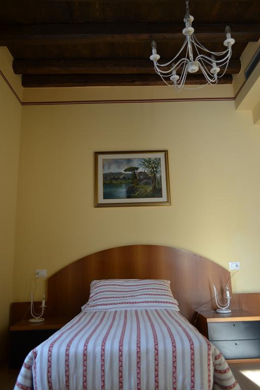 קאבאיון ורונסה Locanda La Sosta חדר תמונה
